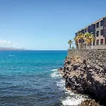 Cliff Suite Las Canteras